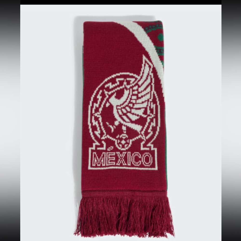 Adidas’s Mexico scarf